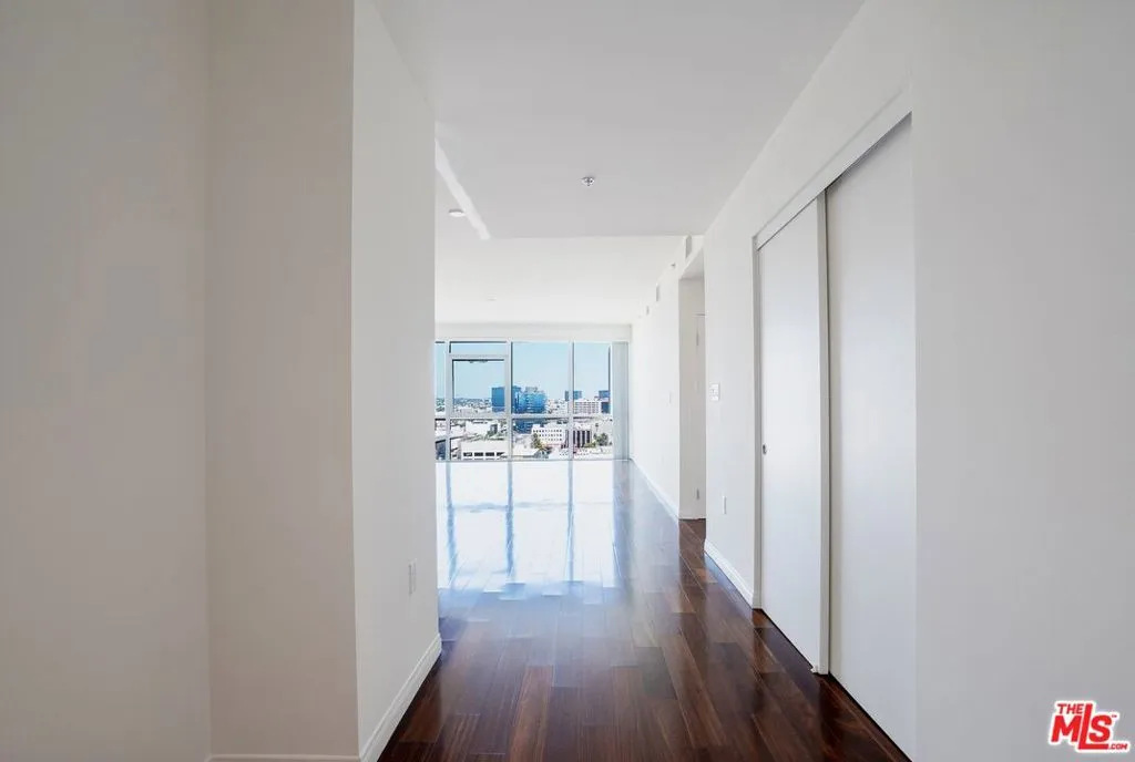 3785 Wilshire Boulevard 1710, Los Angeles, California 90010 home-pic-9